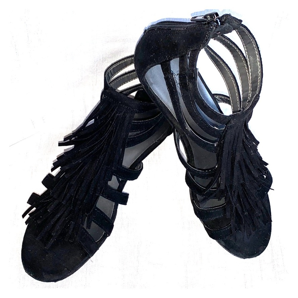 Girls fringe sandals